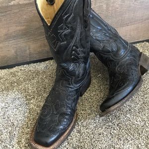 Corral Boots. Black Snake Overlay, size 6M.